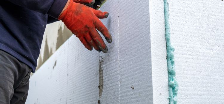 Az EPS hőszigetelés energiahatékony és környezettudatos választás! Polisztirol eps szigetelés ár lap külső házfalon