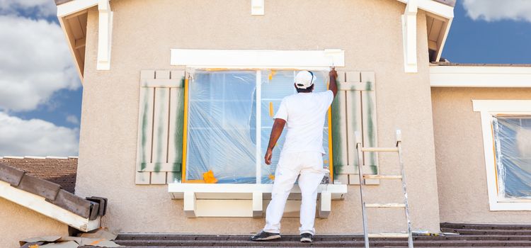 színes kültéri homlokzatfesték